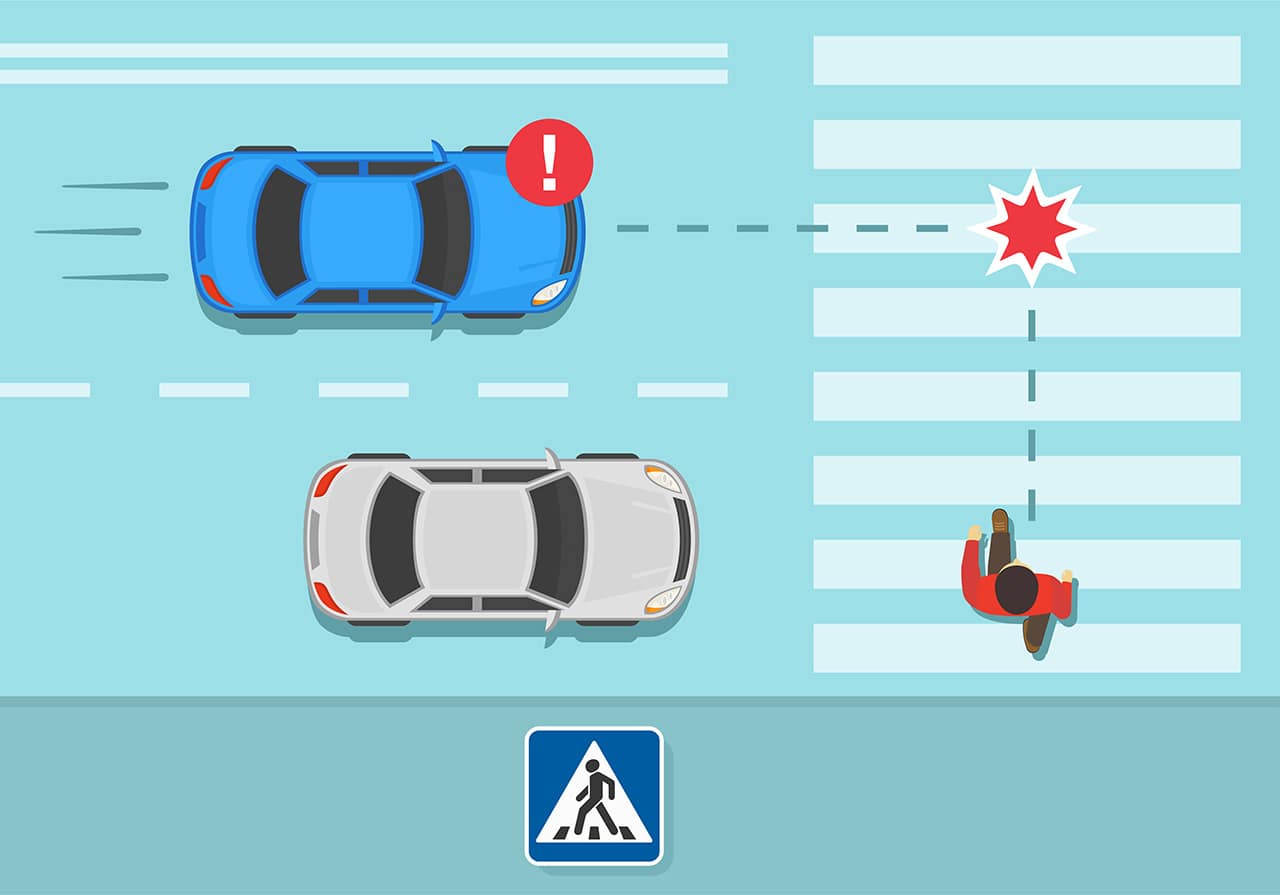 交差点の車と人を上からみているイラスト